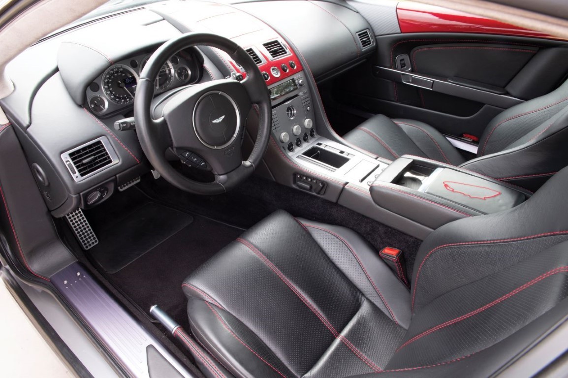 Aston Martin DB9 5.9 V12 LM Edition